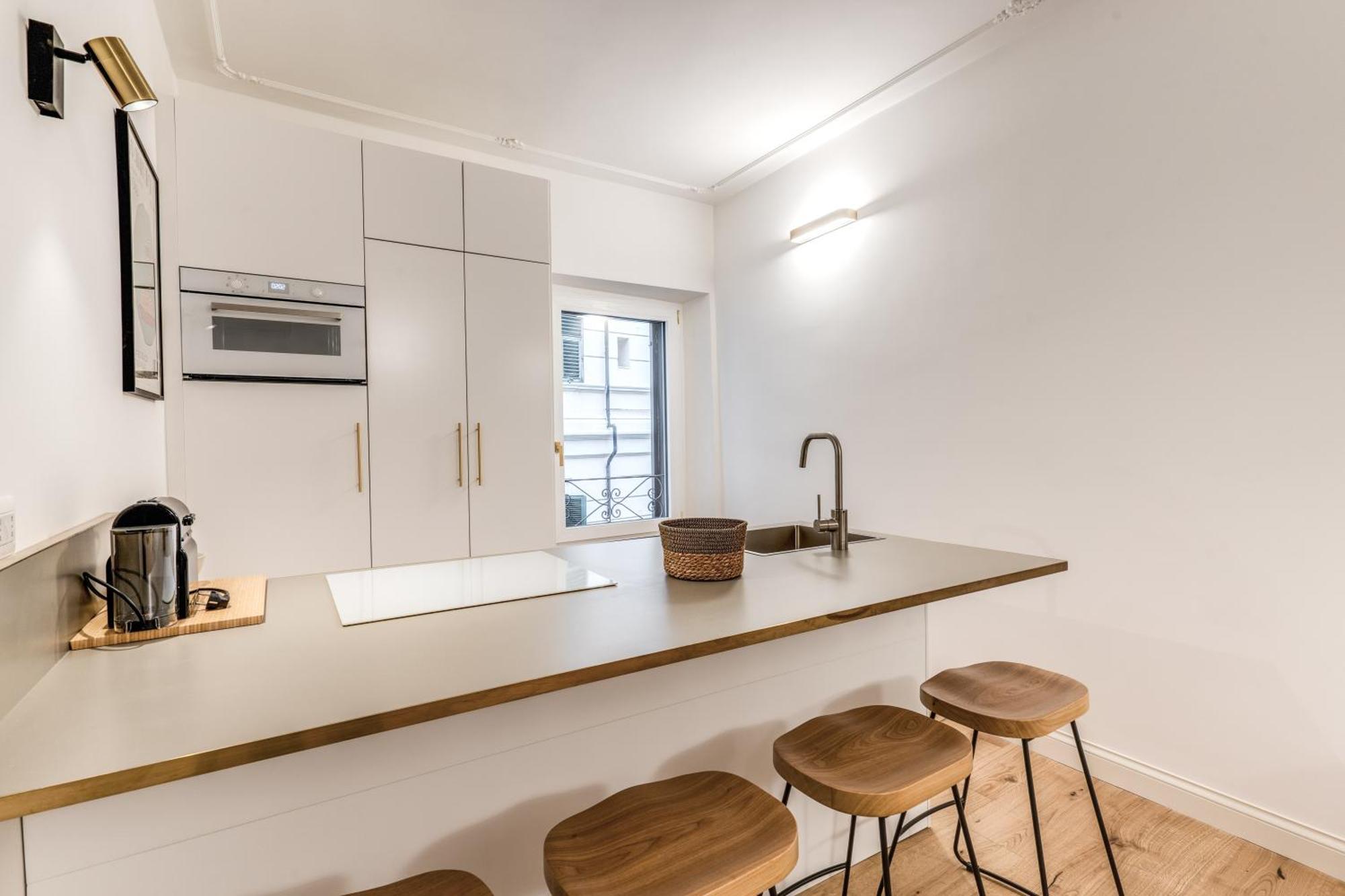 Silent 2 Bdrm Heart Of Trastevere Appartamento *